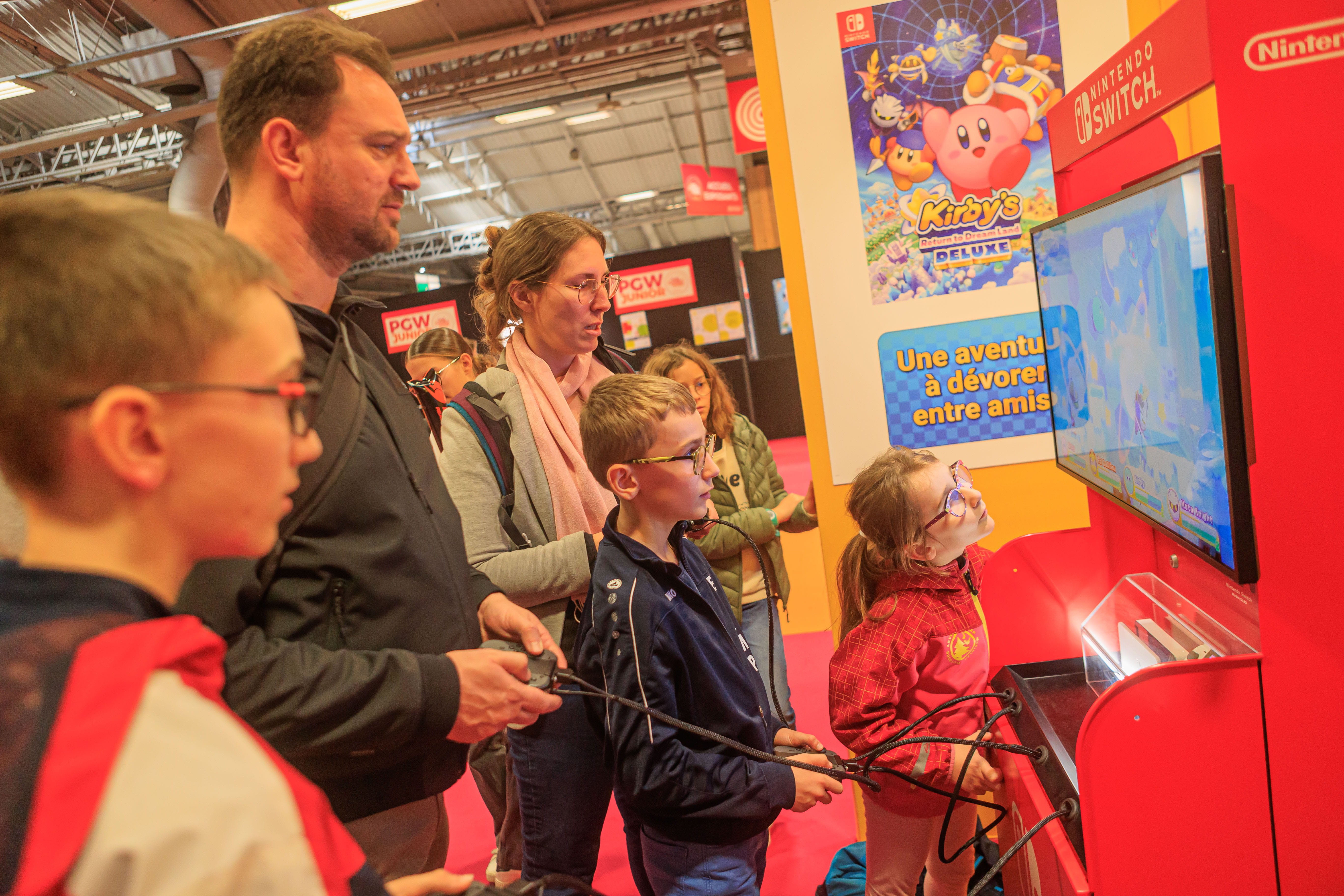 famille sur espace Paris Games Week junior